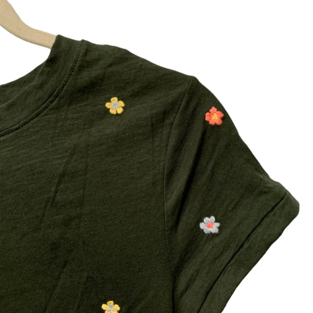Loft Vintage Soft  Flower Embroidered Short Sleeve Shirt size SP - Picture 2 of 9